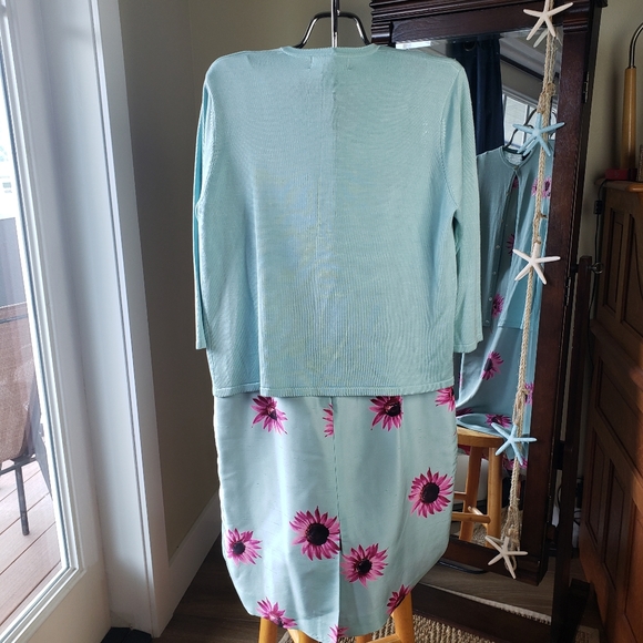 Palest Turquoise Silk Sheath Dress w/ Cardigan - Picture 4 of 11